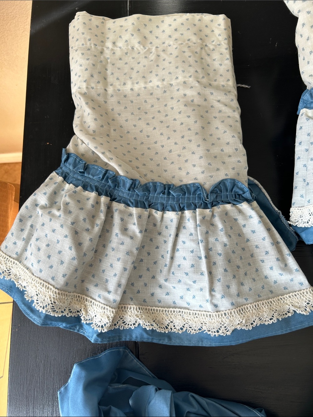 Vintage 90’s kitchen and sliding door curtains Blue & Cream Ruffled farmhouse